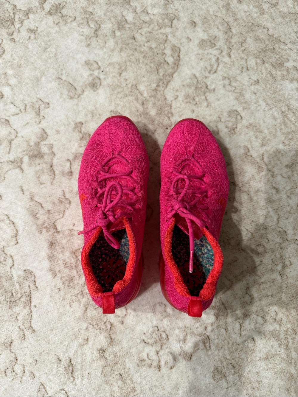 Nike Women's Vapormax Flyknit Hot Pink Sneakers